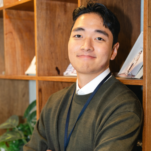 Mark Dela Cruz
